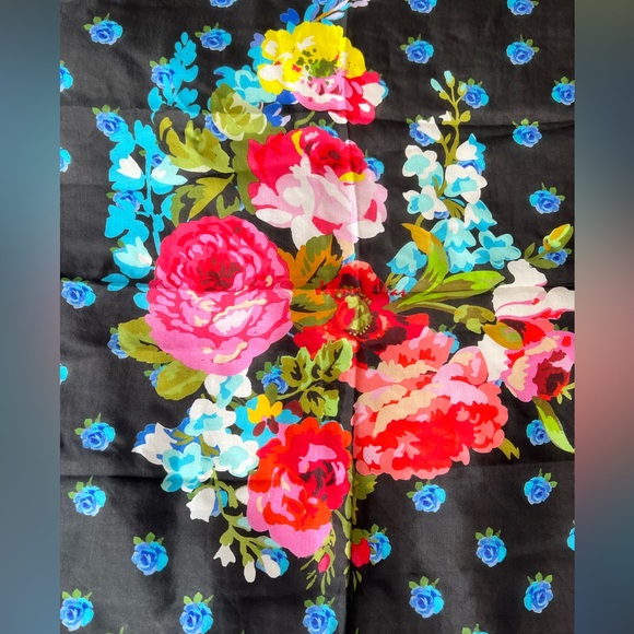 Johnny Was silk scarf - Picture 5 of 5